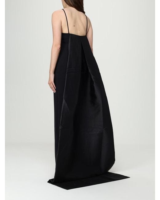 Solace London Black Elegant Halter Neck Evening Gown Classic Formal Dress