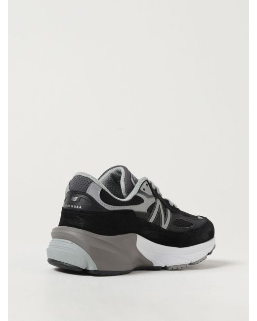 New Balance Black Sneakers