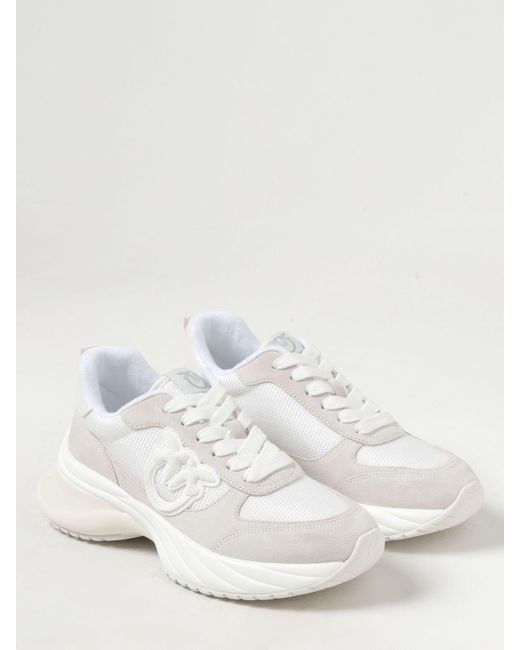 Sneakers in pelle scamosciata e mesh di Pinko in White
