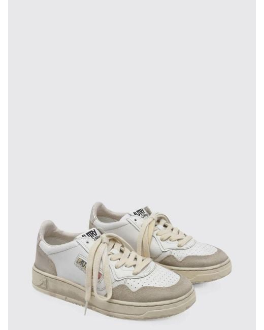 Autry White Medalist Low Super Vintage Bicolour Leather Trainers With Worn Effect