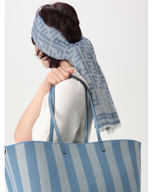Scialle Ff di Fendi in Blue