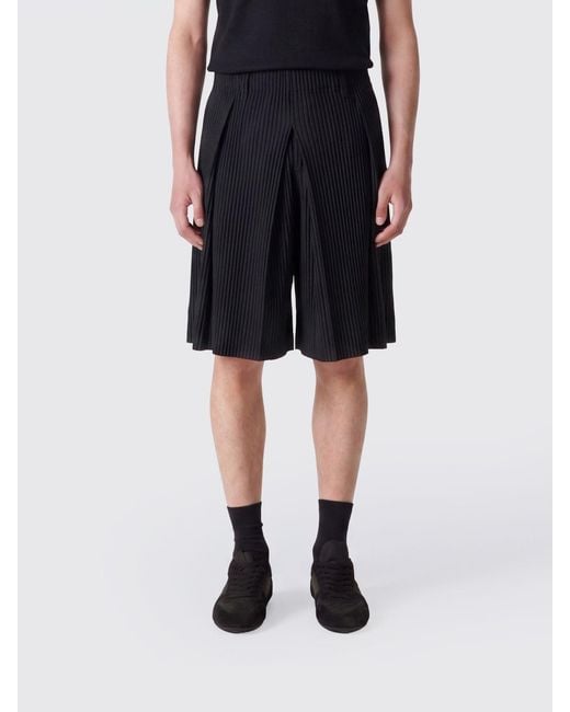 Homme Plissé Issey Miyake Black Homme Plissé Issey Miyake Knee-Length Pleated Crêpe Chino Shorts for men