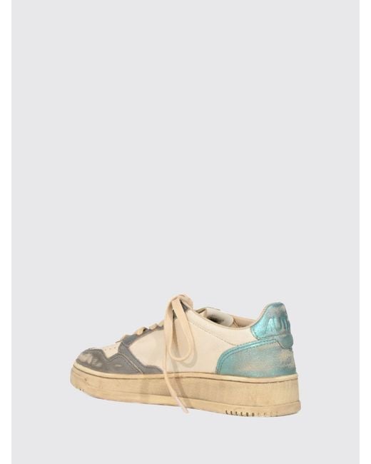 Autry Natural Medalist Low Super Vintage Bicolour Leather Trainers With Worn Effect