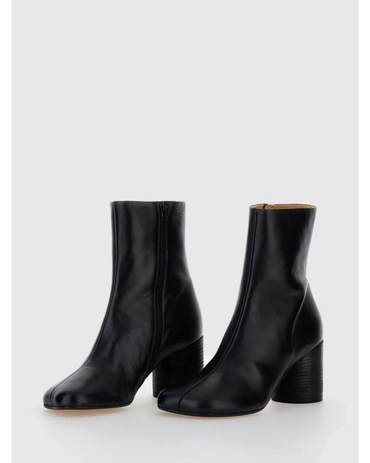 MM6 by Maison Margiela Flat Ankle Boot in Black | Lyst UK