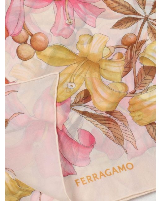 Foulard Ibisco in seta stampata di Ferragamo in Pink