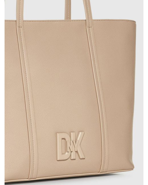 Borsa in pelle con logo di DKNY in Natural
