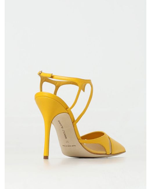Zapatos Manolo Blahnik de color Yellow