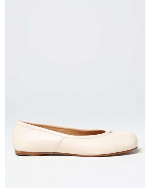 Maison Margiela Ballet Pumps in Natural | Lyst