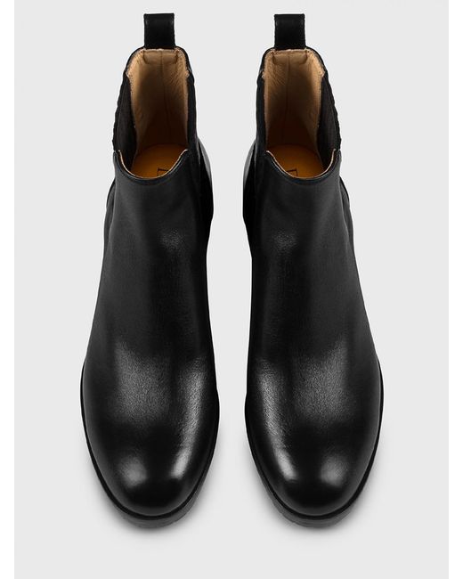 Doucal's Black Leather Ankle Boots