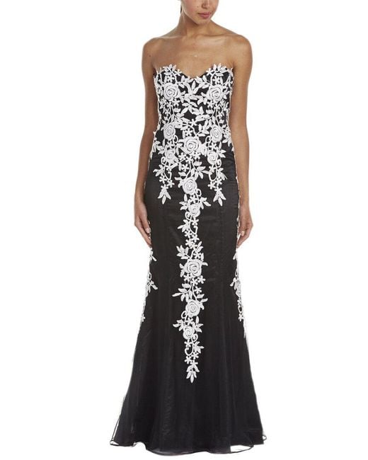 Issue New York Black Gown