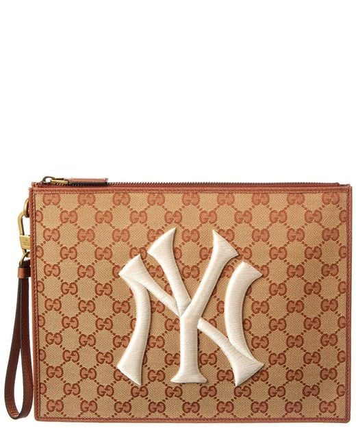 Gucci New York Yankees GG Canvas Clutch in Brown