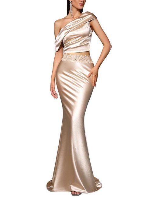Ariele Tesoro White Off-The-Shoulder Maxi Dress