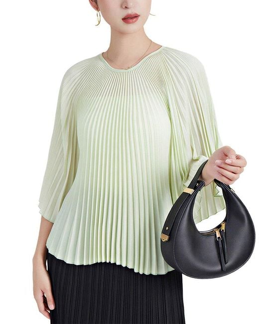 Linda Charm Green Top