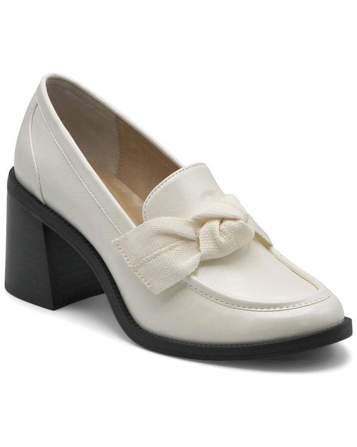 Charles David White Kind Loafer