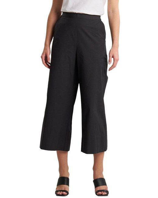 Natori Black Cropped Pull-On Pant