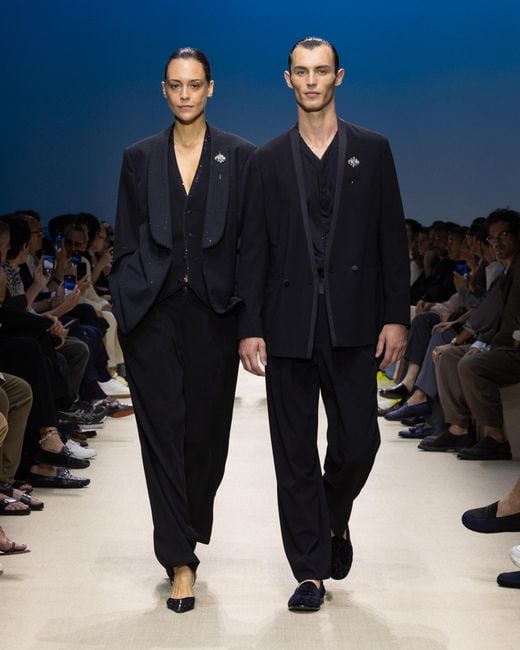 Giorgio Armani Blue Single-Breasted Waistcoat for men