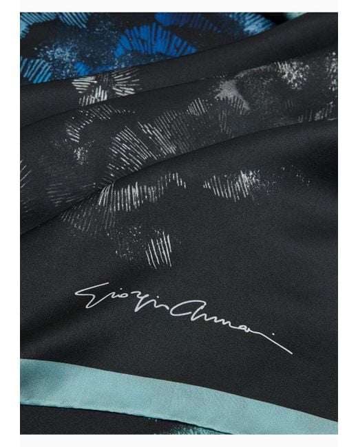Fular De Seda Con Estampado Floral Giorgio Armani de color Blue