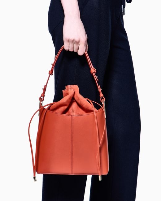 Secchiello di Giorgio Armani in Red