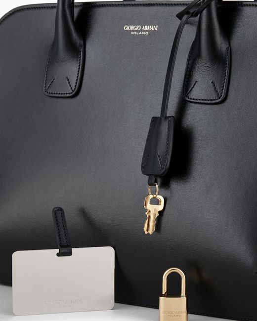 Grand Sac Boston La Prima En Cuir Liégé Giorgio Armani en coloris Black