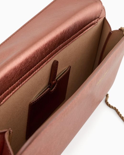 La Prima Clutch Orizzontale di Giorgio Armani in Pink