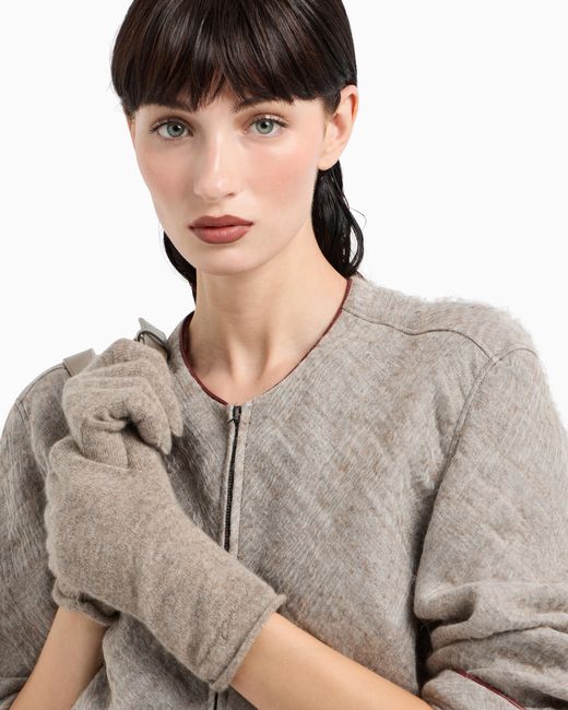 Giorgio Armani White Cashmere Knit Gloves With Embroidered Logo