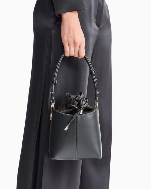 Borsa Secchiello di Giorgio Armani in Black