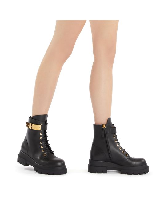 Giuseppe Zanotti Black Alexa