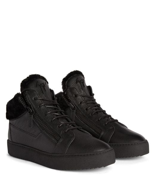 Kriss Winter di Giuseppe Zanotti in Black da Uomo