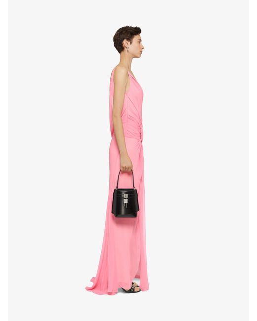 Abito da sera drappeggiato in seta con catene di Givenchy in Pink