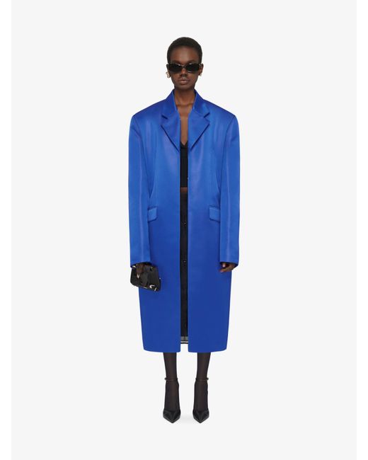 Cappotto in duchesse di seta di Givenchy in Blue