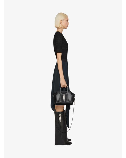 Borsa Antigona Lock mini in pelle Box di Givenchy in Black