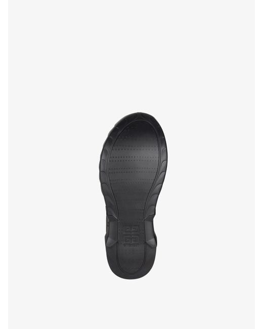 Sneaker con zeppa Marshmallow in gomma e maglia di Givenchy in Black