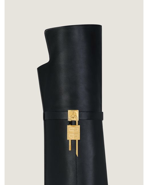 Stivali cuissard Shark Lock Stiletto in pelle di Givenchy in White