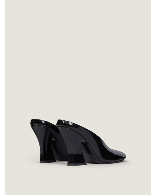 Mules Sculpted 90 di Givenchy in Black
