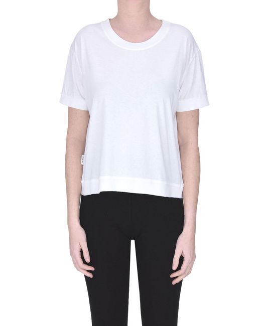TRUE NYC White Cropped T-shirt
