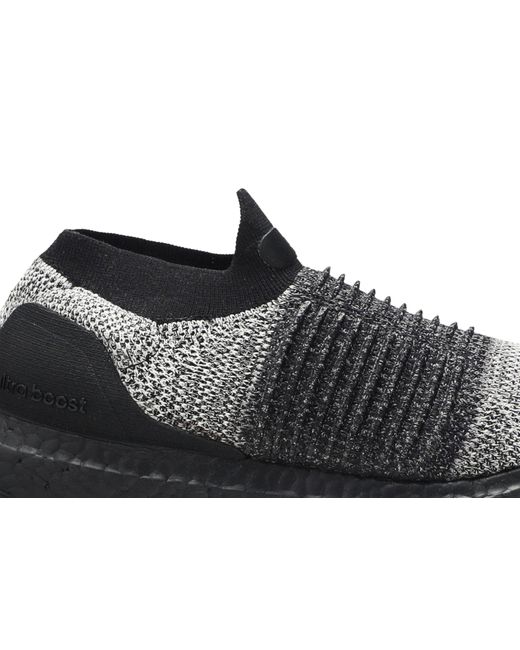 triple black ultra boost laceless