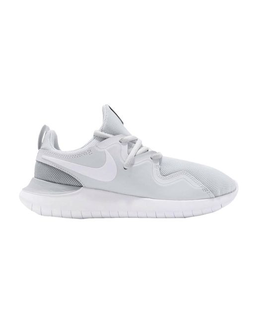 nike tessen for women