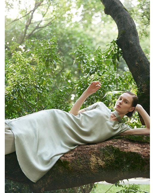 GOELIA Green 19 Momme Mulberry Silk V-Neck Midi Dress With Belt