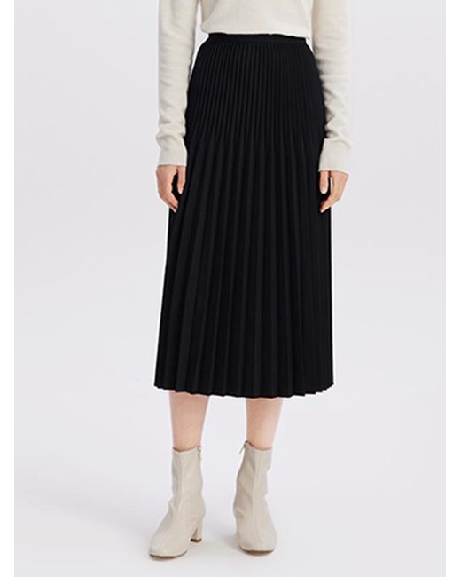 GOELIA Black Mid-Length Pleated Half Skirt