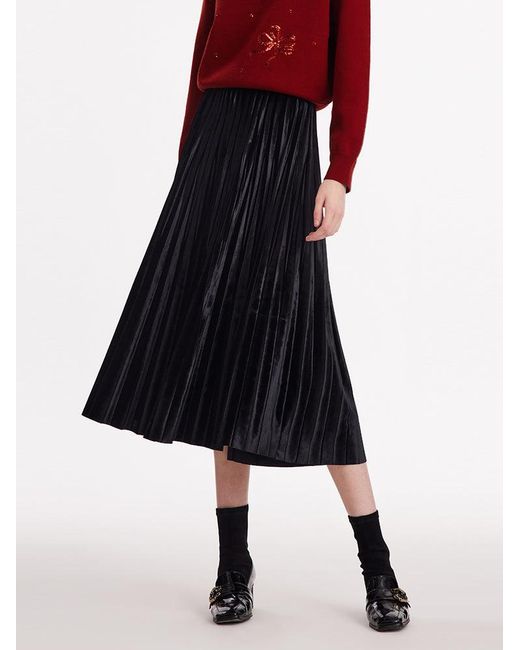 GOELIA Black Velvet Pleated Half Skirt