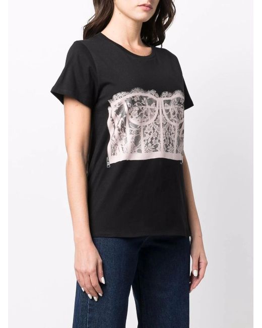 T-shirt corsetto in pizzo di Alexander McQueen in Black
