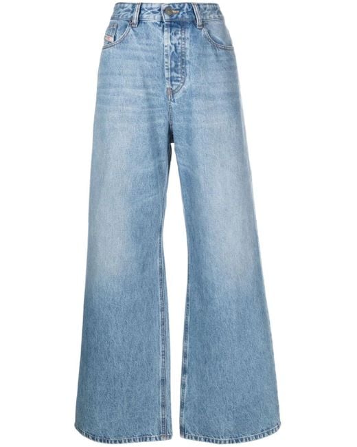 Straight jeans 1996 d-sire 09i29 di DIESEL in Blue