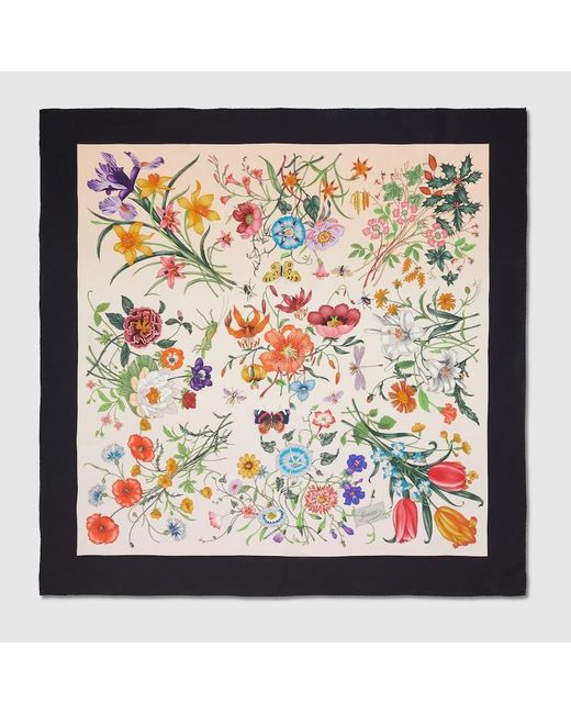 Pañuelo Cuadrado de Seda con Estampado Flora Gucci de color Metallic