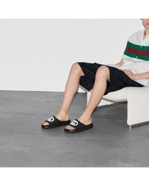 Sandalo Slider Con Incrocio GG di Gucci in Black da Uomo