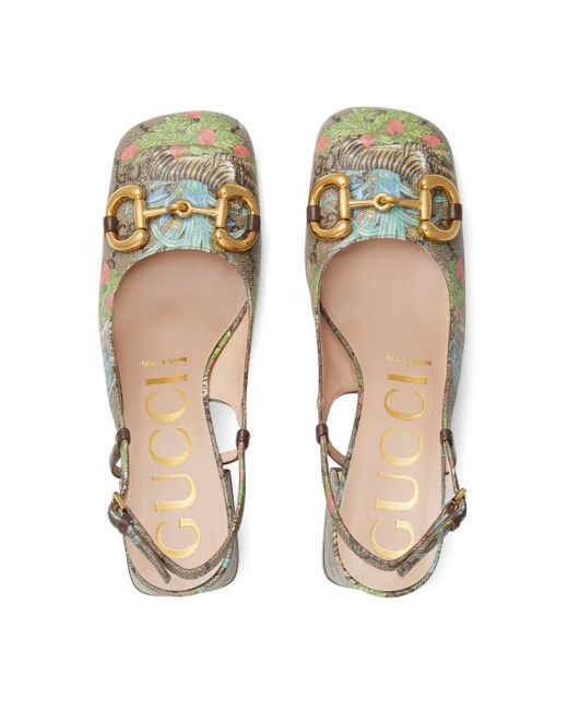 Tiger salón con talón descubierto de tacón medio con horsebit para mujer  Gucci de Lona de color Neutro | Lyst