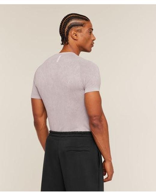GYMSHARK Natural Geo Seamless Grid T-Shirt for men