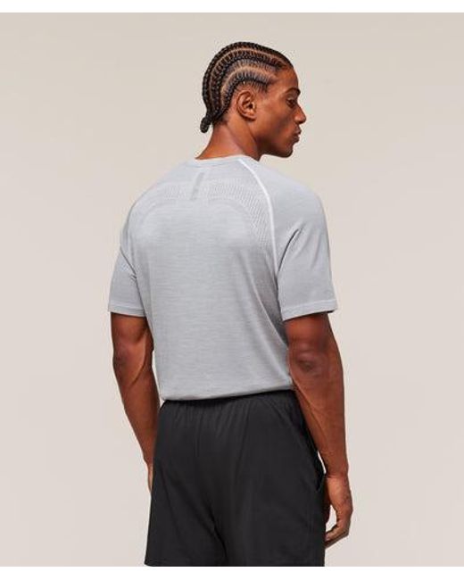 GYMSHARK Gray Versatile Seamless T-Shirt for men