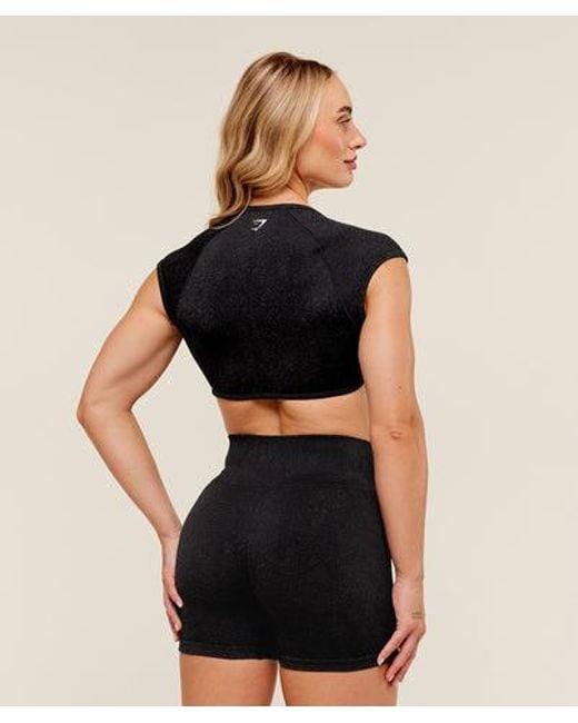 GYMSHARK Adapt Fleck X Whitney Short Sleeve Crop Top in Black