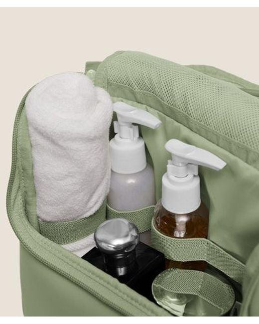 GYMSHARK Green Sleek Washbag