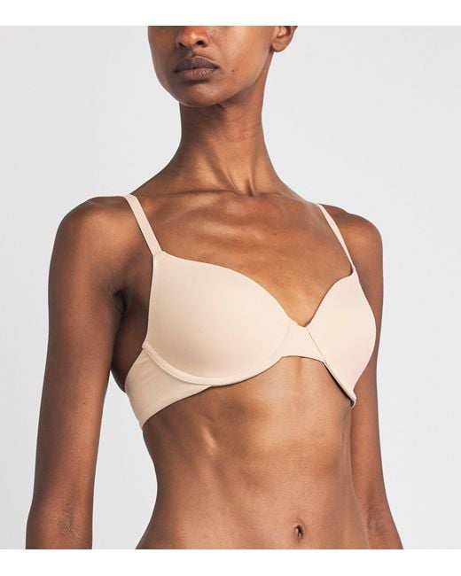 Skims Natural Fits Everybody T-Shirt Bra